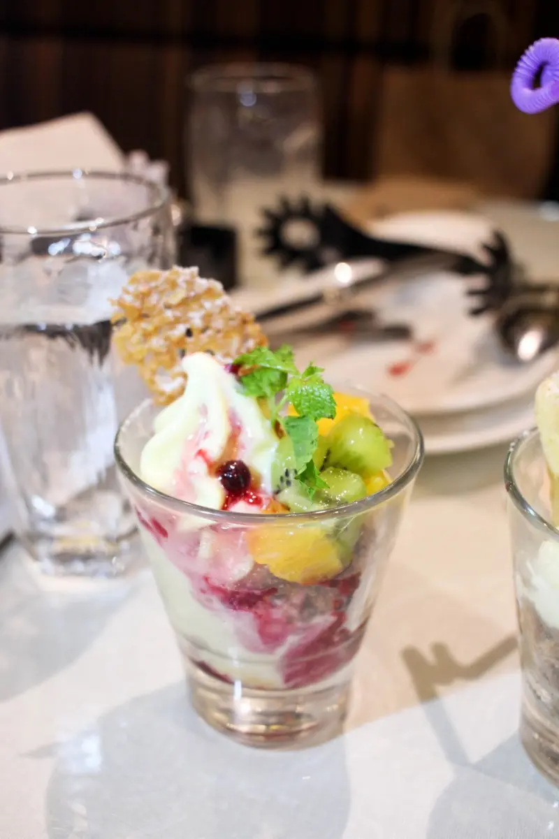 [高雄美食]義式屋古拉爵 Café Grazie~大遠百捷運三多美食~
