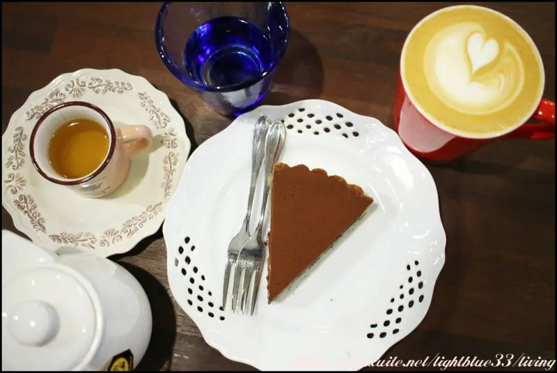 宜蘭羅東美食：禮物珈琲The Presents Cafe ～太晚來就吃不到甜點啦！