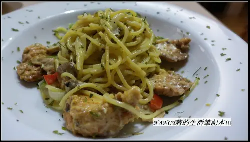 德利昂洋食屋,洋食中穿插著台式風味