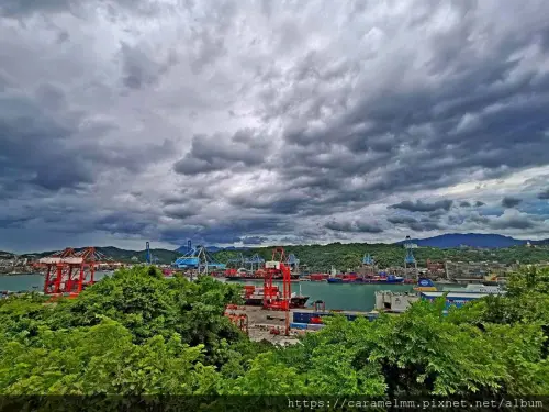 【基隆中山】仙洞巖 靈仙洞最勝寺 神秘岩洞 別有洞天 仙洞公園 俯瞰基隆港 佛手洞 基隆景點