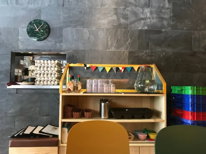 【台北 東湖 】Ryans都會潛艇堡擴大營業  屹立不搖的美味潛艇堡店