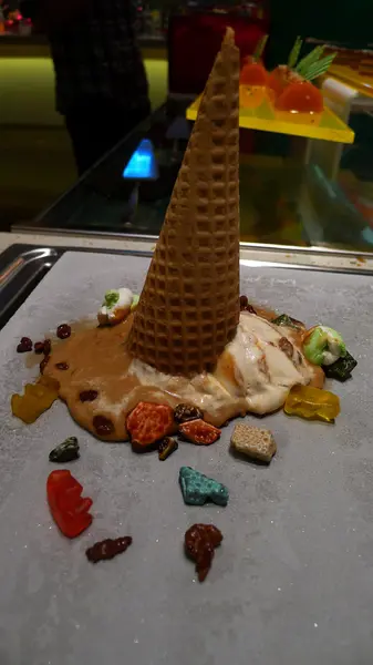 W Hotel The Kitchen Table 台北 東區 市政府捷運站 跨年店 吃到飽 精緻料理 巧克力鍋 有氣氛 甜點 馬卡龍