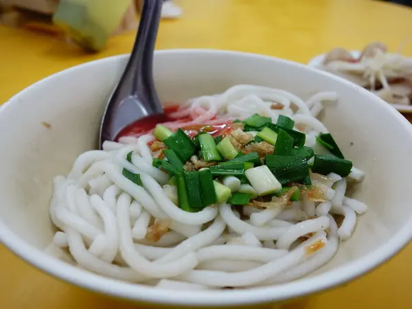 永樂米苔目+永樂夜市+20 元的米苔目+小菜輕鬆點+大稻埕+老店+菜單+Menu 延三夜市+永樂市場+迪化街 