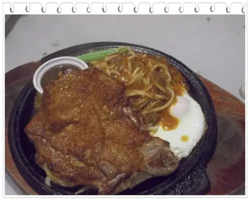 亞哥平價牛排 脆皮雞排大推