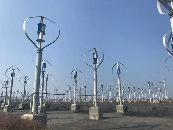 【彰化 王功】彰化IG秘境王功小型風力發電廠 超震撼小風力發電群