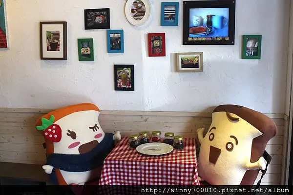 台北/內湖 【療癒系創意厚片吐司-土司人超Q的~】2gether(內湖店)捷運港墘站        
      