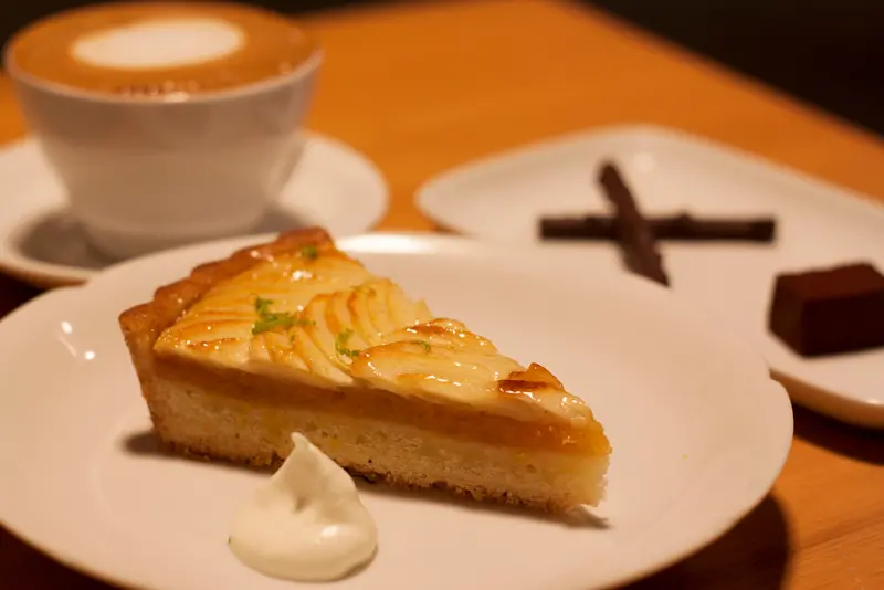 [台北美食] 拾米屋。隱身在北投老穀倉的低調甜點店，令人著迷的巧克力 // 捷運北投站.新北投站