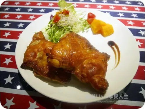 美食。餐廳│ 新北板橋區 新埔捷運站 WORTHY活西美式餐飲 無骨牛小排/活西嫩煎雞腿排 朋友家人聚餐好選擇 球賽直播餐廳 ❤跟著Livia享受人生❤