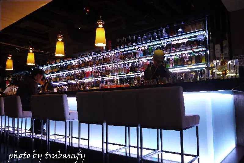 Stream Restaurant& Lounge