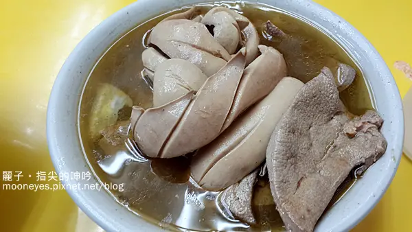 [美食] 新北永和樂華夜市。萬華莊家班麻油雞：四季皆宜滋補好味道