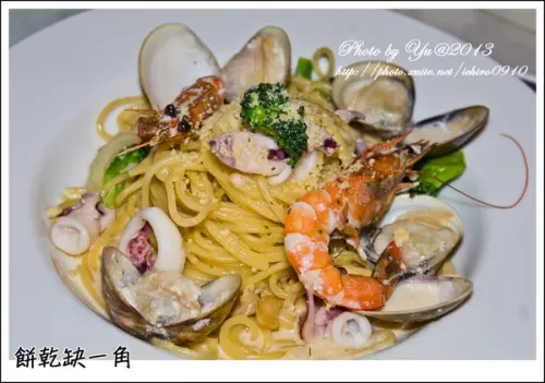 [食記]【中和線永安市場站】餅乾缺一角。寵物一族最佳聚會場所