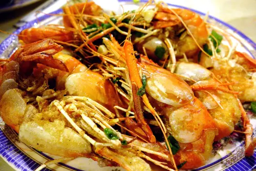 黃金海岸本部活蝦之家，讓人甘願勒褲帶掏銀子去大吃一頓