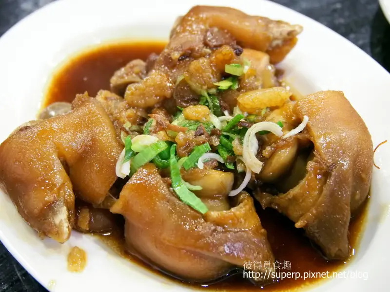 台北內湖的富滿堂：不輸給富霸王的美味豬腳