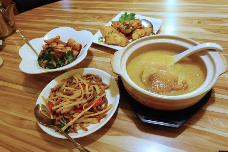 【中式美食】雞窩，老字號知名中式餐廳驥園旗下年輕品牌，平價熱炒CP值極高，過年過節母親節父親節好選擇