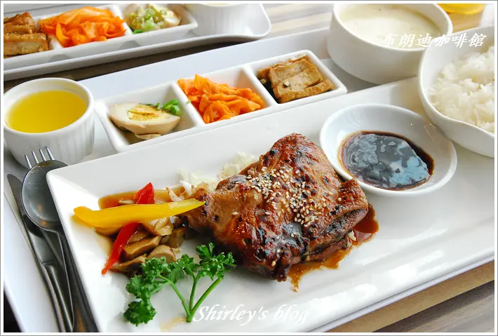 士林‧布朗迪咖啡館