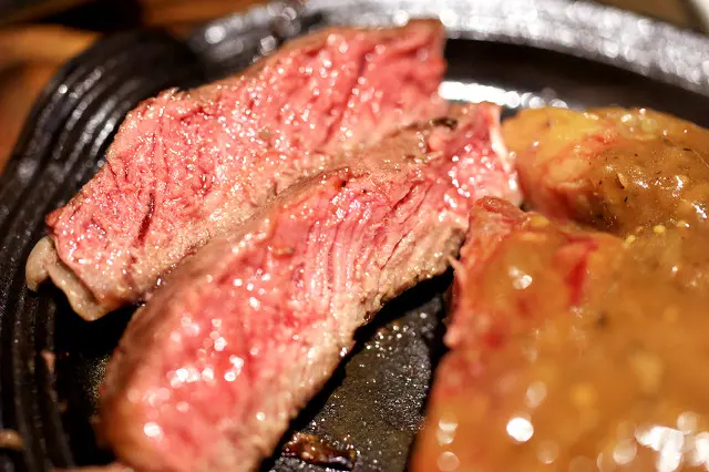 鬥牛士海鮮牛排，經典不敗的牛排傳奇