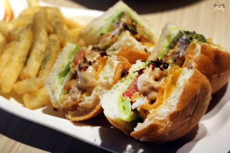 【台中北區】浸在咖啡In Cafe~科博館巷弄早午餐美食~服務周到餐點好吃!