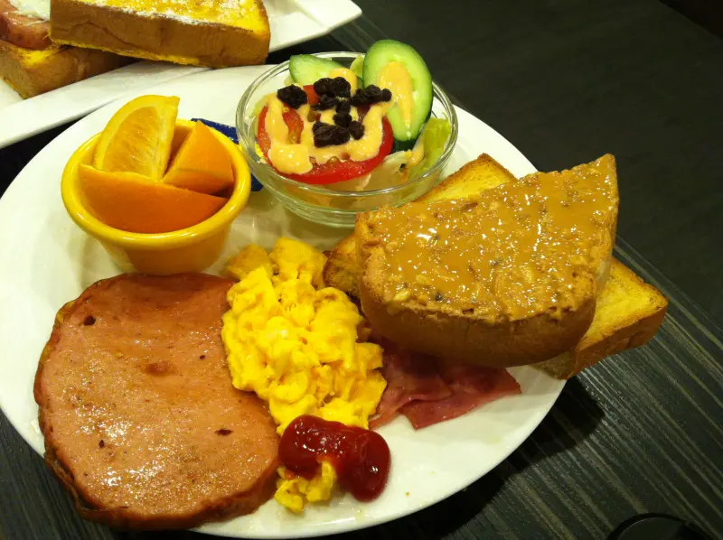 台北早餐推薦-超好吃鯊魚咬吐司(中山撫順店)