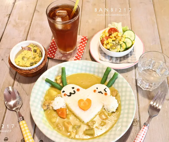 小孩散步 tot ta-ta :可愛復古雜貨風的甜點咖啡館,還有貓咪店長(捷運大安站)