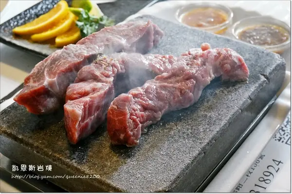 【台中】凱恩斯岩燒餐廳。初嚐鴕鳥肉滿足好奇心