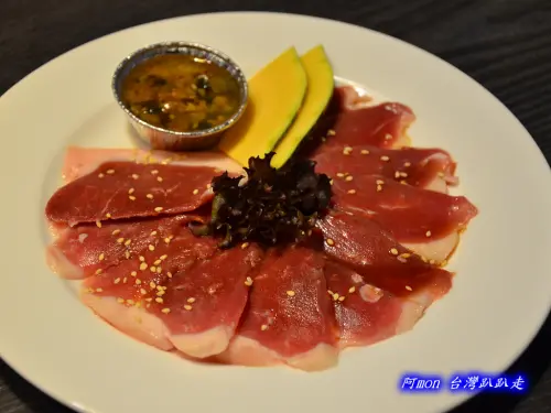 <台中西區>食記:屋馬燒肉町~服務、食材皆是吃燒烤的上上之選