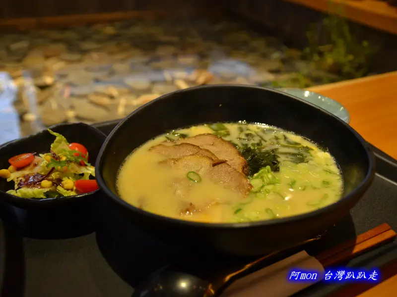 <台中西屯>食記:舞雨庵和洋食彩~讓人拍不停的日式水池造景