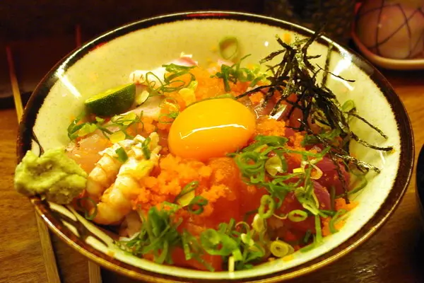 隱藏--大隱於市--小店生意好