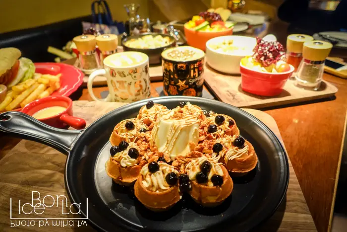 台北 ▌東區超友善咖啡廳 StayReal Café by Gabee 有插座網路不限時