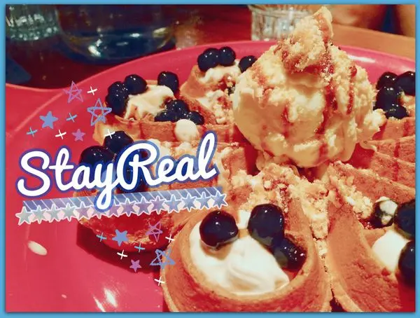 台北/東區/⁂STAYREAL CAFE⁂/捕捉不到五月天,但甜食鹹食都好吃/低銷飲品一杯