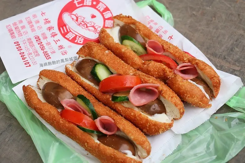 基隆七堵美食『七堵家傳營養三明治』超人氣排隊店，打趴基隆廟口，便宜好吃態度又好，菜單價位(台鐵七堵站)