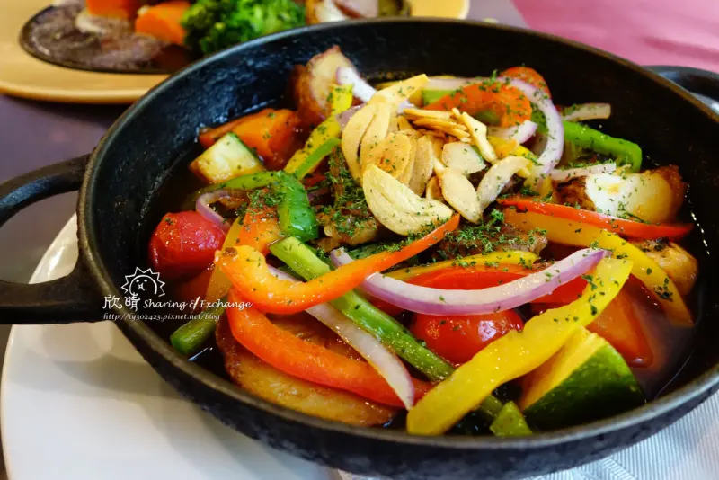 食。台北中正區。樂雅樂+溫馨家庭餐廳，台北車站交通方便 價錢Menu菜單