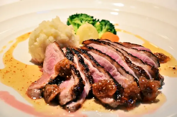 原來在中壢還有這麼讚的歐法餐廳 -- 囍朋歐法餐廳