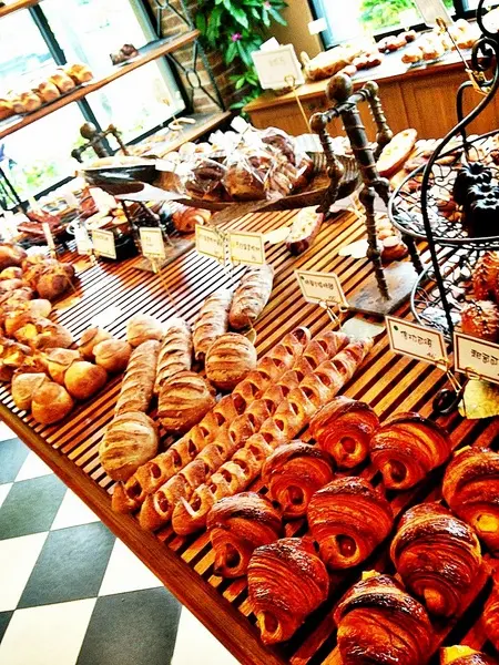 一分錢一分貨，口感和風味都有一定的水準 -- 拉波兒麵包編輯文章