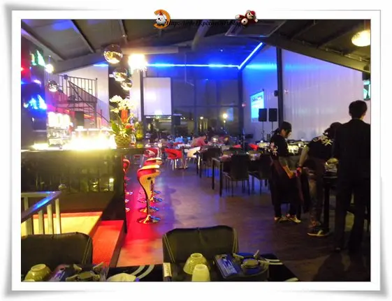 舞井複合式火鍋  樂團駐唱