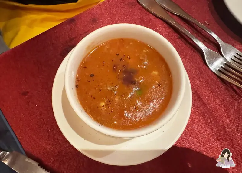 【台北美食】沾美西餐廳附菜單，自助提供沙拉、蛋糕、水果，當月