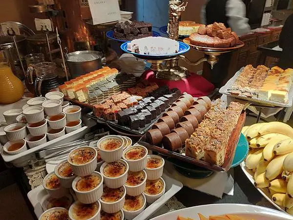 沾美西餐廳~老字號有歷史的牛排館~防疫期間~請戴口罩取餐~