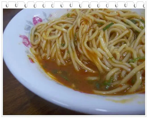 羅東 南陽香辣麵