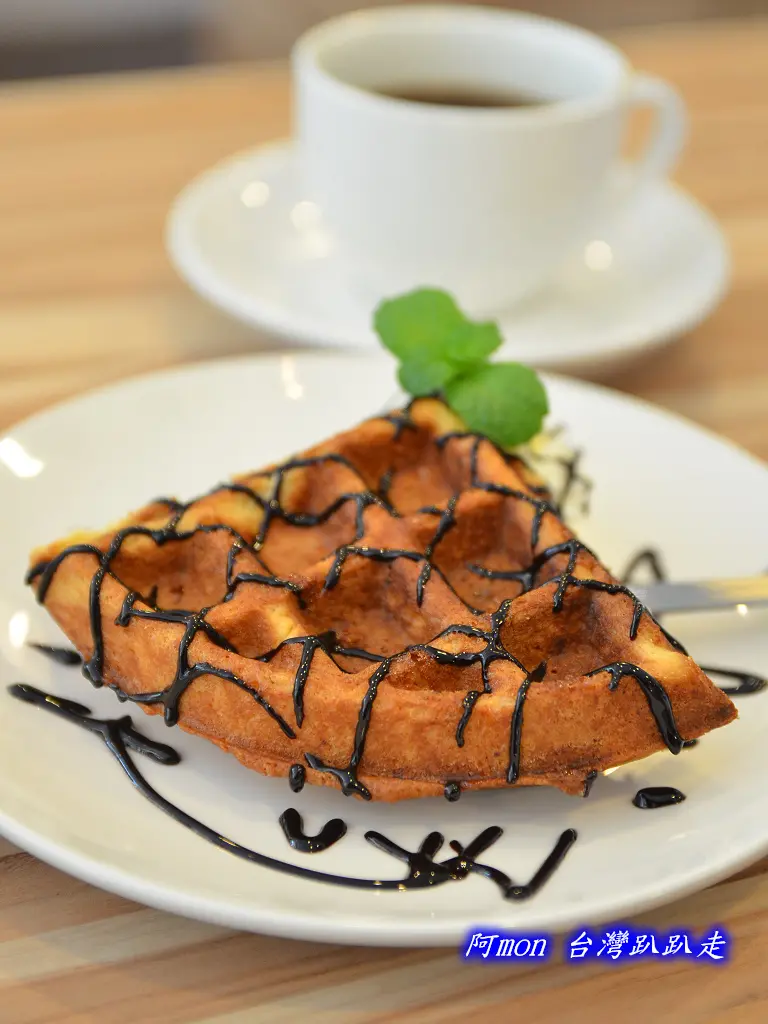 <台中北區>食記:DOUZI忠太西站~用喝咖啡來環球旅行一整年吧