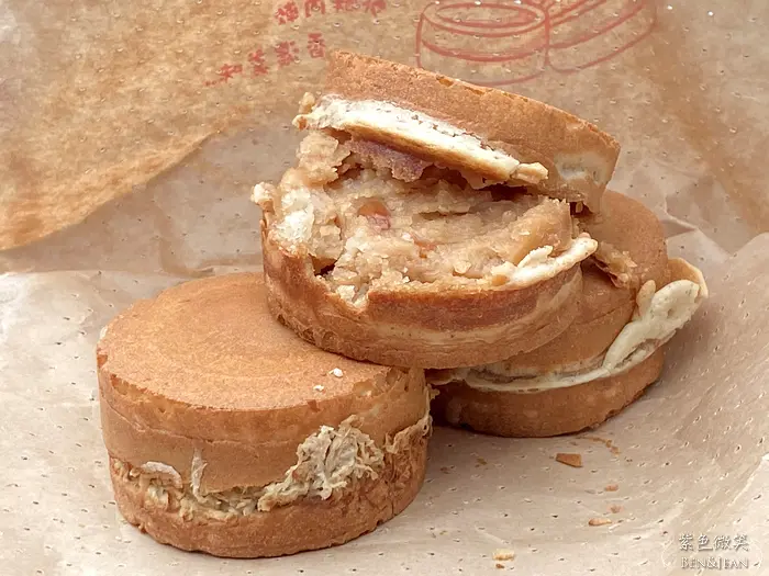 車鈦吉特製日式紅豆餅｜食尚玩家推薦~出爐即秒殺的好味道 料好實在 內餡飽滿 皮脆好吃  奶油口味吃的到香草籽 一天只賣二小時左右｜蘇澳超人氣必吃甜點