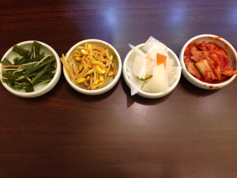 【台中東區】後車站♡新時代 ❤ 韓34 平價韓國料理 ❤ 海鮮鍋裡超彭派♡有扇貝+蟹肉+蝦子還有小菜吃到飽♡超推～