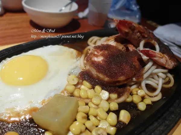 《口碑券。十六彈》廣受好評，鮮嫩十足【角頭炙燒牛排-公館店】