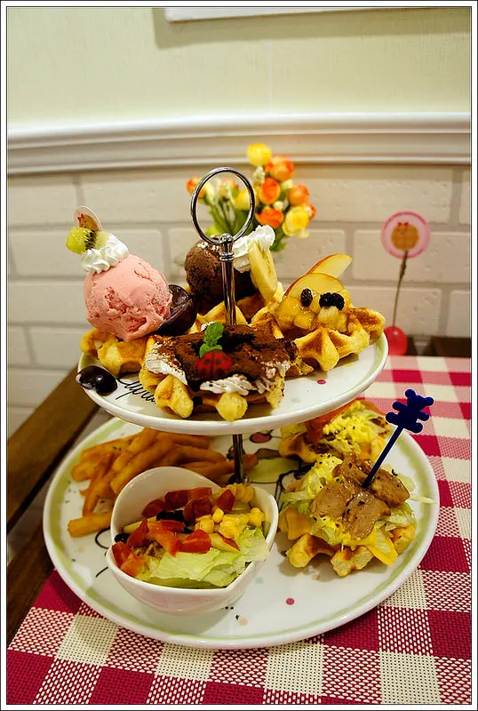 [信義安和  蕾蓓蒂比利時鬆餅專賣店] ❤夢幻少女系創意鬆餅❤  滿滿都是父女愛料理的心  外帶內用兩相宜  還有宅配服務喔