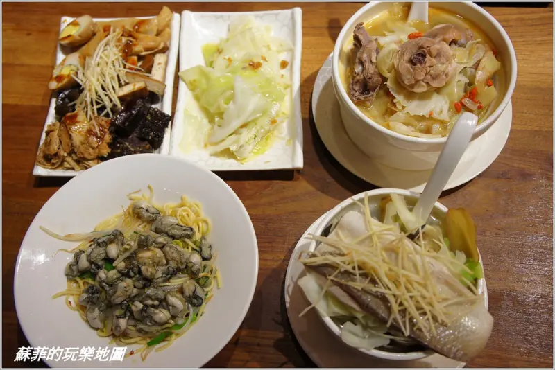 《養生美食台大醫院》雙月食品社~  冬天進補  麻油雞麵線  鮮蚵乾麵  虱目魚肚鮮蚵湯  吃過念念不忘的好滋味 