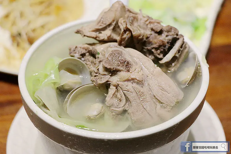 【羽諾食記】雙月食品社N訪❤私心推薦國民平價美食 排在久也又吃到的超高CP值美味燉湯