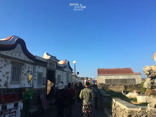 【澎湖｜西嶼慢旅】二坎聚落保存區，咾咕石砌成的居宅，簡單的結構流露出濃厚人文風情