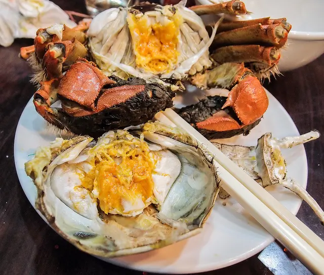 台北 隆哥龜山島海產與大閘蟹