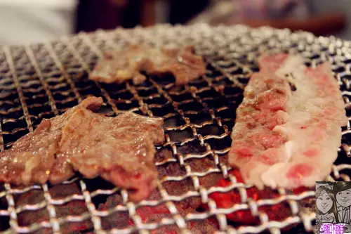 台中/西屯 食材選擇多樣化，又很新鮮喔!!!【癮廚複合式燒烤】體驗試吃