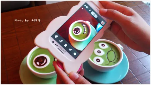 「好窩咖啡」可愛午茶瘋三眼怪~~