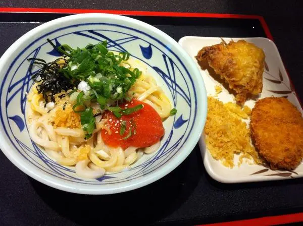 《台北。新光三越站前店》丸龜製麵│CP值高_日本來的道地烏龍麵!