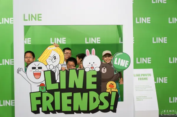 LINE FRIENDS互動樂園~跟著熊大兔兔開心放暑假